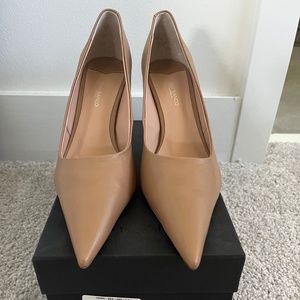 Tony Bianco Harri leather nude pointy pumps size 9,5